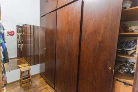 Apartamento para alugar com 198m², 4 quartos e 4 vagas Apartamento para alugar com 198m², 4 quartos e 4 vagasCloset da Suíte