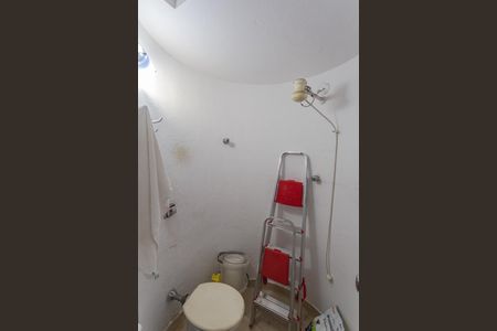 Apartamento para alugar com 198m², 4 quartos e 4 vagas Apartamento para alugar com 198m², 4 quartos e 4 vagasBanheiro de serviço