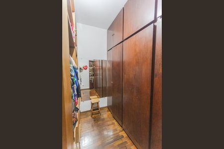 Apartamento para alugar com 198m², 4 quartos e 4 vagas Apartamento para alugar com 198m², 4 quartos e 4 vagasCloset da Suíte