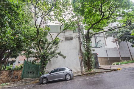 Apartamento para alugar com 198m², 4 quartos e 4 vagas Apartamento para alugar com 198m², 4 quartos e 4 vagasFachada