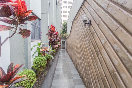 Apartamento para alugar com 198m², 4 quartos e 4 vagas Apartamento para alugar com 198m², 4 quartos e 4 vagasHall de entrada