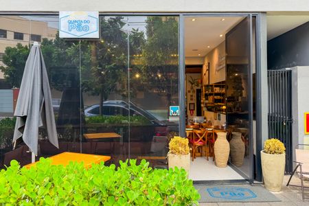 Studio para alugar com 29m², 1 quarto e sem vaga Studio para alugar com 29m², 1 quarto e sem vagaMercado - Padaria