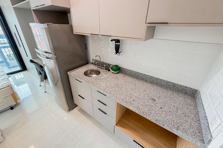 Studio para alugar com 29m², 1 quarto e sem vaga Studio para alugar com 29m², 1 quarto e sem vagaCozinha