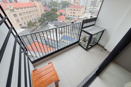 Studio para alugar com 29m², 1 quarto e sem vaga Studio para alugar com 29m², 1 quarto e sem vagaVaranda