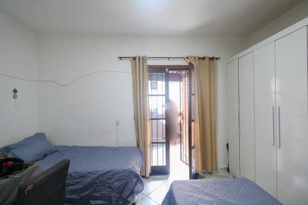 Casa à venda com 75m², 2 quartos e 1 vagaSuíte