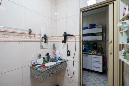 Casa à venda com 75m², 2 quartos e 1 vagaBanheiro 