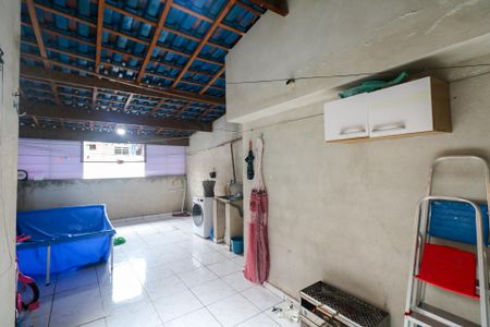 Casa à venda com 75m², 2 quartos e 1 vagaÁrea de Serviço