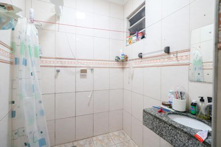 Casa à venda com 75m², 2 quartos e 1 vagaBanheiro 