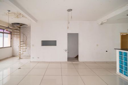 Apartamento para alugar com 120m², 2 quartos e sem vaga