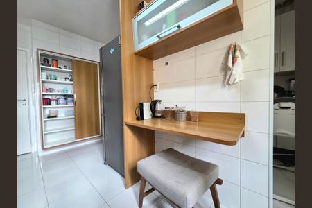 Apartamento à venda com 111m², 3 quartos e 2 vagasCozinha