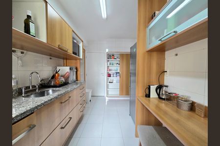 Apartamento à venda com 111m², 3 quartos e 2 vagasCozinha