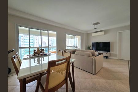 Apartamento à venda com 111m², 3 quartos e 2 vagasSala