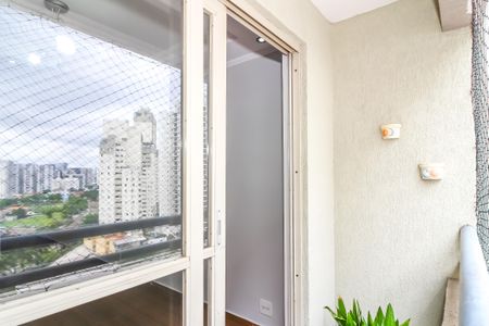 Apartamento para alugar com 64m², 2 quartos e 2 vagasVaranda