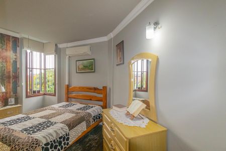 Casa à venda com 173m², 3 quartos e 2 vagas Casa à venda com 173m², 3 quartos e 2 vagasQuarto 2