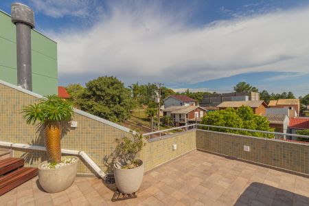 Casa à venda com 173m², 3 quartos e 2 vagas Casa à venda com 173m², 3 quartos e 2 vagasÁrea externa/Piscina