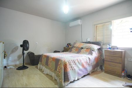 Casa à venda com 250m², 4 quartos e 3 vagasSuíte