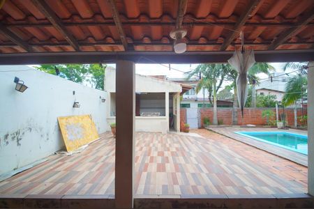 Casa à venda com 250m², 4 quartos e 3 vagasÁrea externa