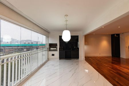Varanda de apartamento à venda com 4 quartos, 160m² em Barra Funda, São Paulo