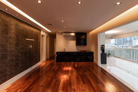 Apartamento à venda com 160m², 4 quartos e 3 vagas Apartamento à venda com 160m², 4 quartos e 3 vagasSala