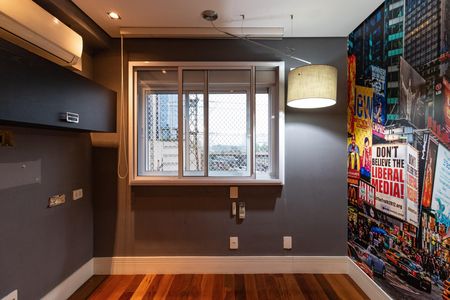 Apartamento à venda com 160m², 4 quartos e 3 vagas Apartamento à venda com 160m², 4 quartos e 3 vagasSuíte 2