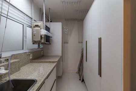 Apartamento à venda com 160m², 4 quartos e 3 vagas Apartamento à venda com 160m², 4 quartos e 3 vagasÁrea de Serviço