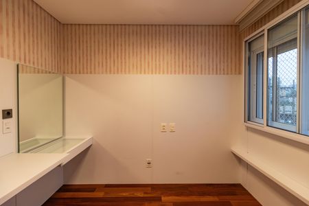 Apartamento à venda com 160m², 4 quartos e 3 vagas Apartamento à venda com 160m², 4 quartos e 3 vagasSuíte 1