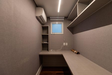 Apartamento à venda com 160m², 4 quartos e 3 vagas Apartamento à venda com 160m², 4 quartos e 3 vagasEscritório