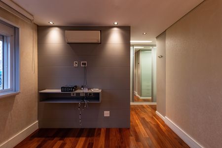Apartamento à venda com 160m², 4 quartos e 3 vagas Apartamento à venda com 160m², 4 quartos e 3 vagasSuíte 3