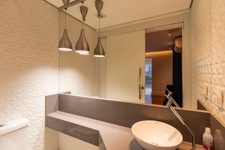 Apartamento à venda com 160m², 4 quartos e 3 vagas Apartamento à venda com 160m², 4 quartos e 3 vagasLavabo