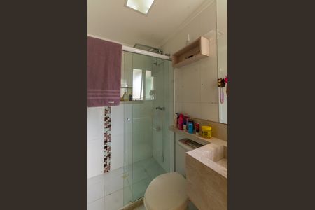 Casa de condomínio à venda com 167m², 3 quartos e 2 vagasBanheiro da Suíte 2