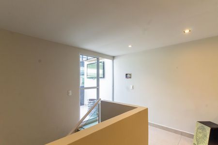 Casa de condomínio à venda com 167m², 3 quartos e 2 vagasSuíte 3