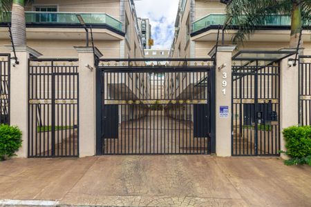 Casa de condomínio à venda com 167m², 3 quartos e 2 vagasFachada + Plaquinha 