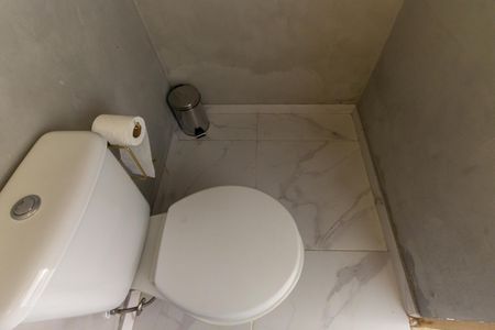 Casa de condomínio à venda com 167m², 3 quartos e 2 vagasLavabo