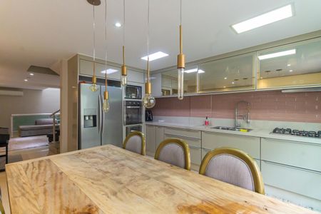 Casa de condomínio à venda com 167m², 3 quartos e 2 vagasCozinha 