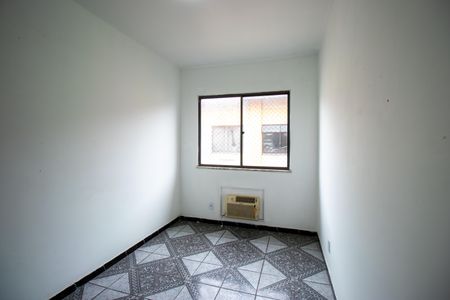 Quarto 2 de apartamento para alugar com 2 quartos, 56m² em Irajá, Rio de Janeiro