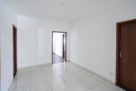 Casa para alugar com 360m², 4 quartos e 2 vagas Casa para alugar com 360m², 4 quartos e 2 vagasCopa