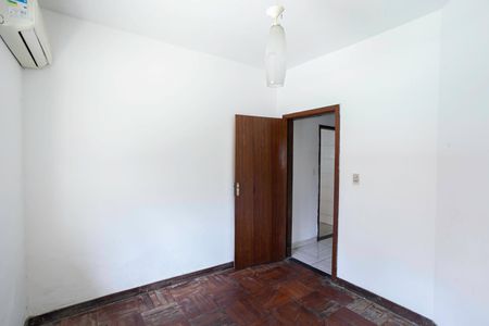 Casa para alugar com 360m², 4 quartos e 2 vagas Casa para alugar com 360m², 4 quartos e 2 vagasQuarto 3