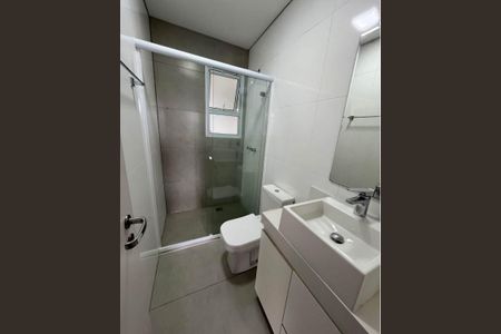 Banheiro de casa de condomínio à venda com 3 quartos, 100m² em Parque Renato Maia, Guarulhos