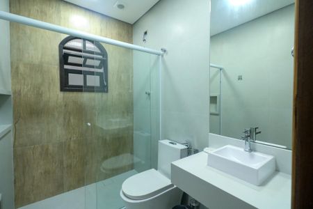 Casa à venda com 180m², 3 quartos e 3 vagasBanheiro Social