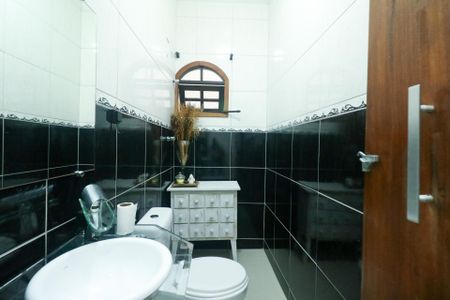 Casa à venda com 180m², 3 quartos e 3 vagasLavabo