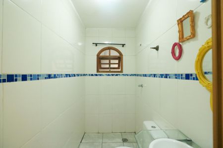 Casa à venda com 180m², 3 quartos e 3 vagasBanheiro de Serviço