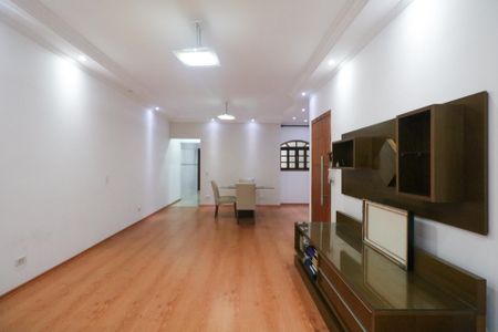 Casa à venda com 180m², 3 quartos e 3 vagasSala