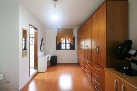 Casa à venda com 180m², 3 quartos e 3 vagasSuíte
