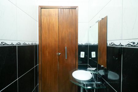 Casa à venda com 180m², 3 quartos e 3 vagasLavabo