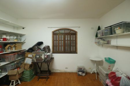 Casa à venda com 180m², 3 quartos e 3 vagasQuarto de Serviço