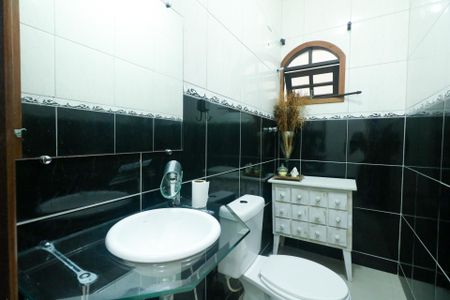 Casa à venda com 180m², 3 quartos e 3 vagasLavabo