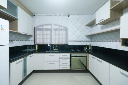 Casa à venda com 180m², 3 quartos e 3 vagasCozinha