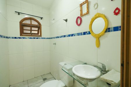 Casa à venda com 180m², 3 quartos e 3 vagasBanheiro de Serviço