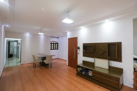 Casa à venda com 180m², 3 quartos e 3 vagasSala