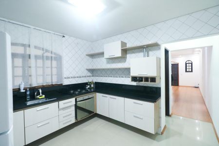 Casa à venda com 180m², 3 quartos e 3 vagasCozinha